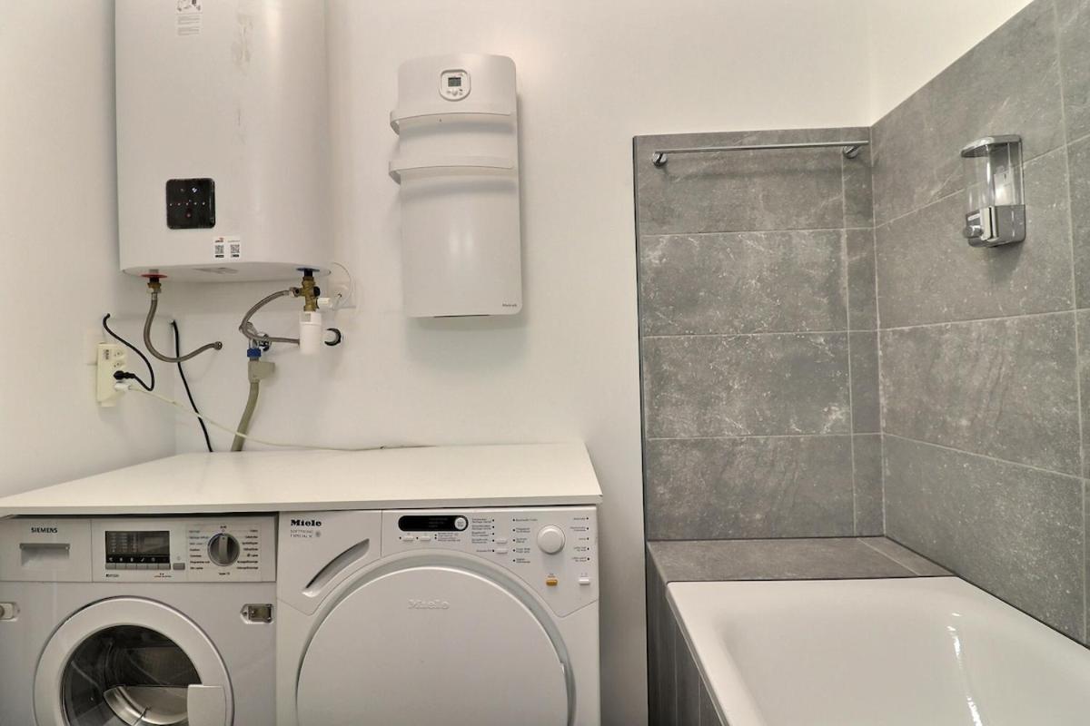 P&r - Confort Retro, 1 Bdr, In Plainpalais