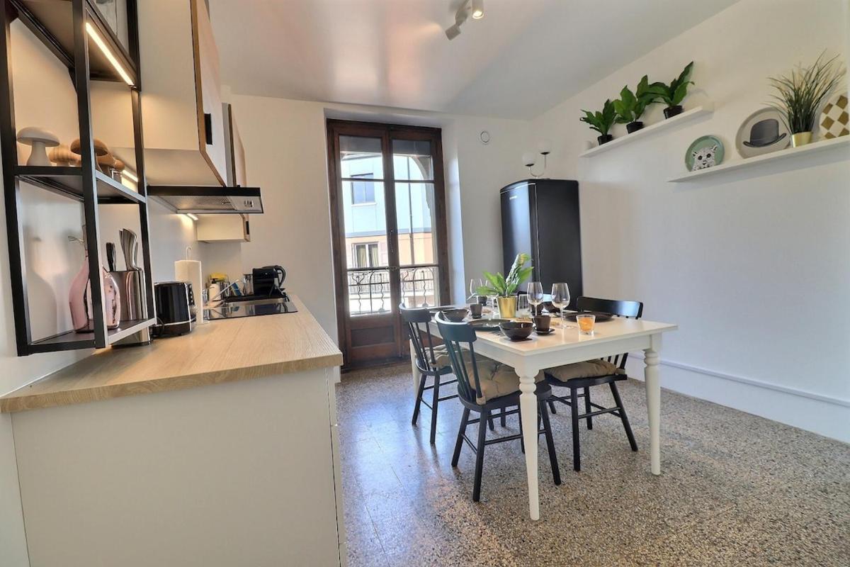 P&r - Confort Retro, 1 Bdr, In Plainpalais *